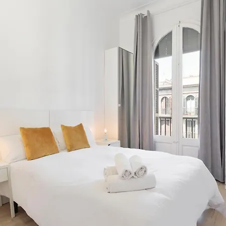 Suites4days Gaudi Eixample Апартаменты