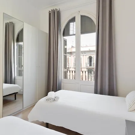 Апартаменты Suites4days Gaudi Eixample *