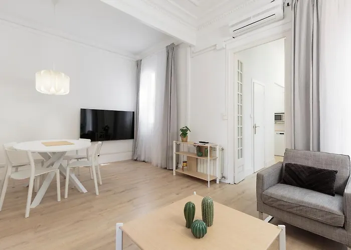 Suites4days Gaudi Eixample Apartman Barcelona