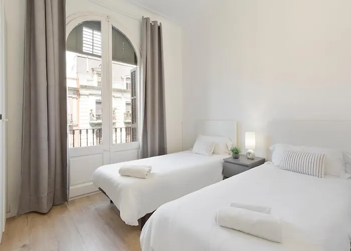 Suites4days Gaudi Eixample Apartman *